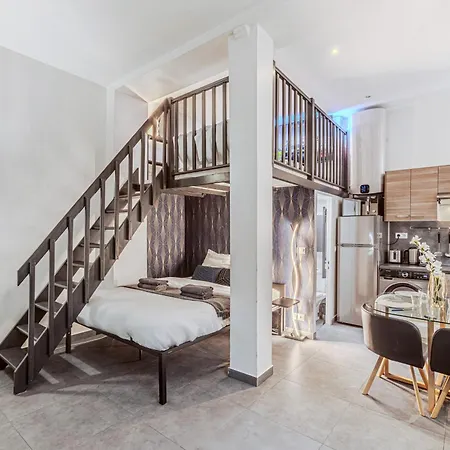 Spacious Loft Near Luxembourg Garden 아파트 파리
